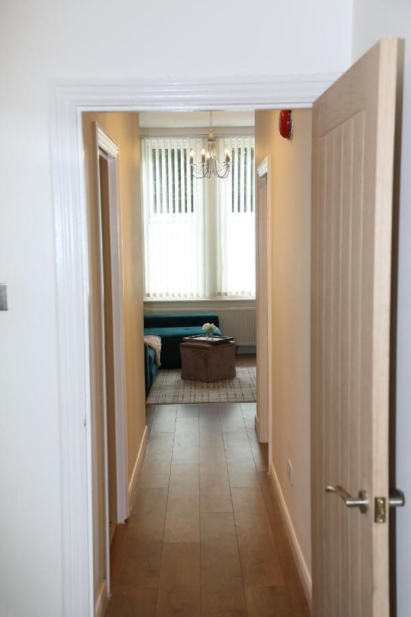Amprenta - Gorgeous Interior Designed 1 Bedroom Bournemouth