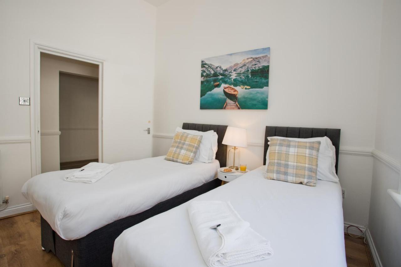 Apartment Digby - Prime Town Centre Location - Close To The Beach! *