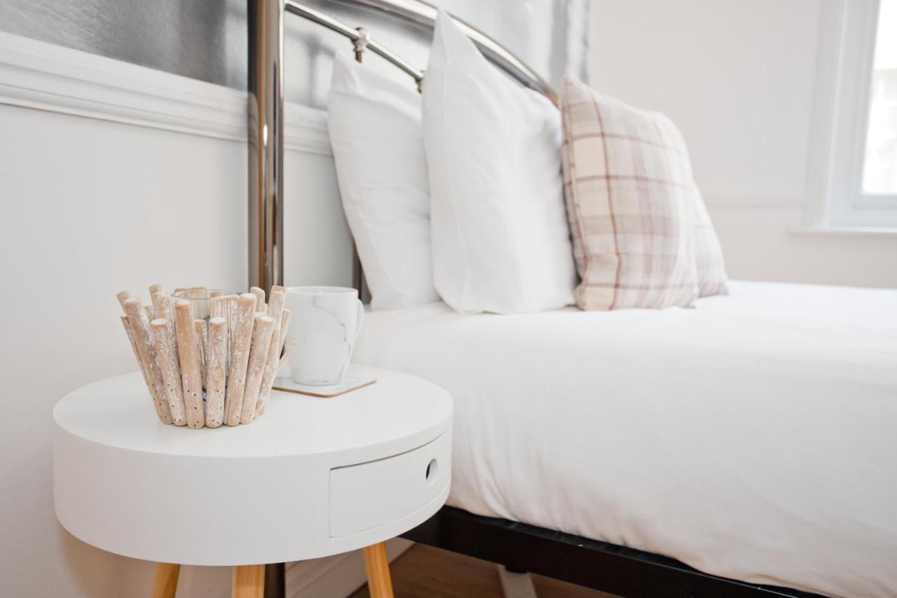 Apartment Digby - Prime Town Centre Location - Close To The Beach! *