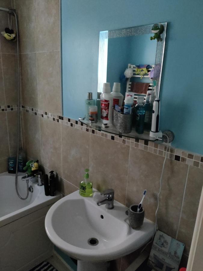 Apartment Captivating 1-bed In Bournemouth