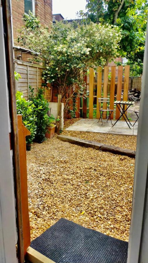 Spacious One Bed With Hot Tub And Garden *