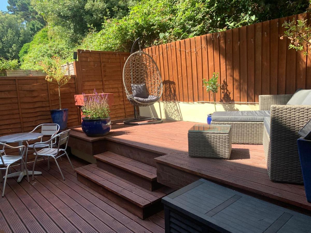 Beachfront With Bbq Sun Deck