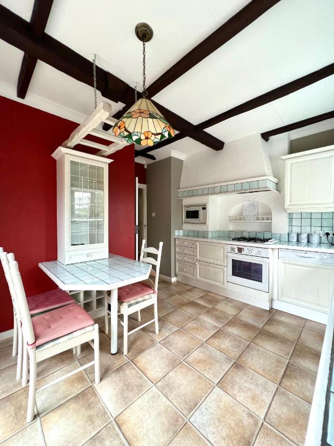 19a Stourwood Avenue