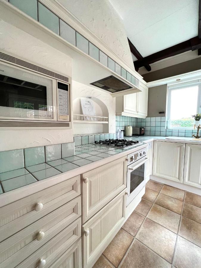 Holiday home 19a Stourwood Avenue