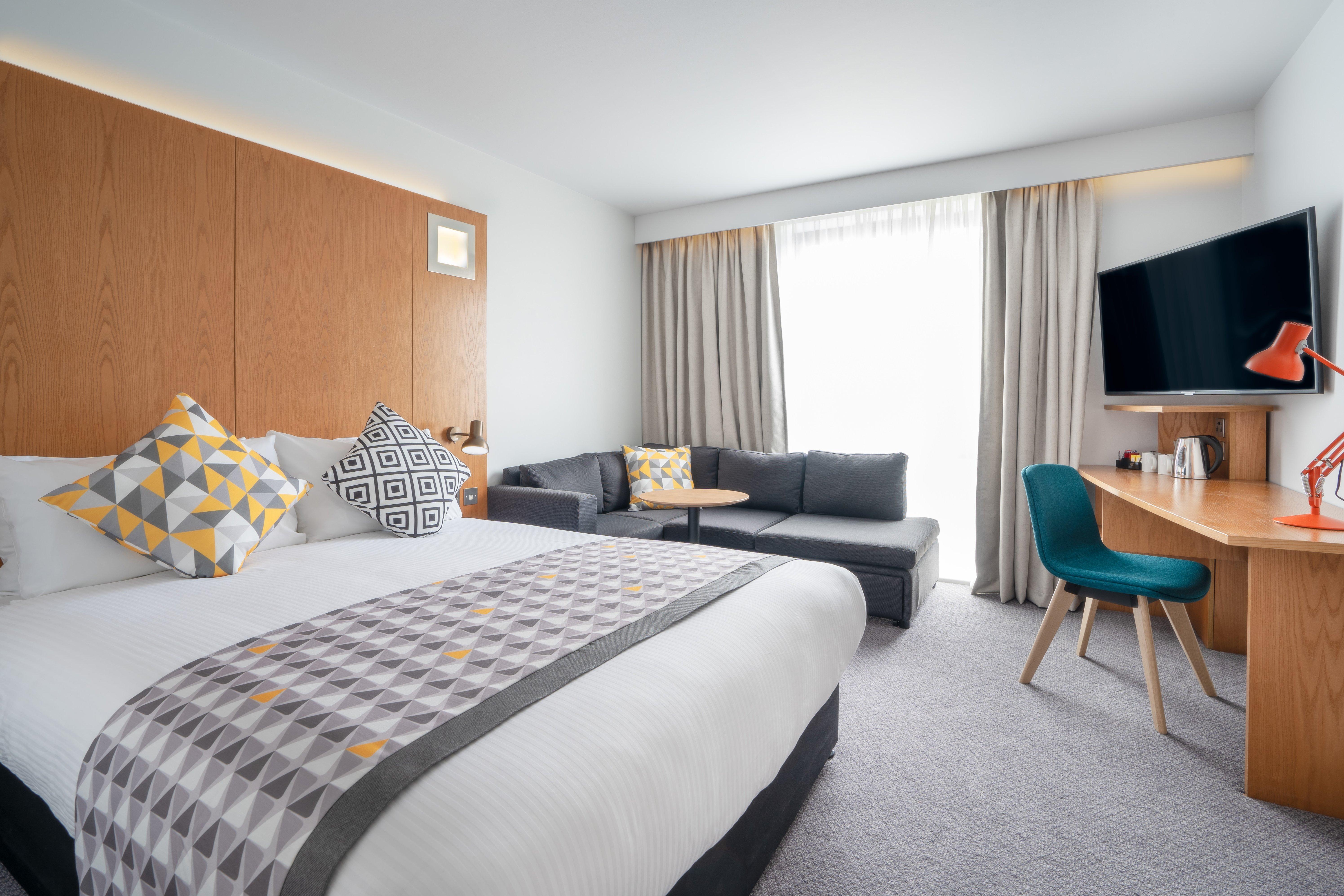 By Ihg Hotel 4*