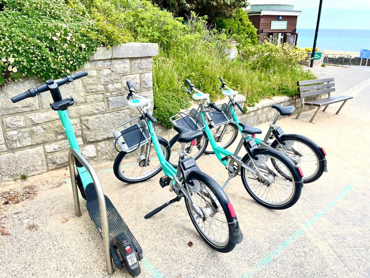 Sea View Family By Gym & Parking Apartment Bournemouth
