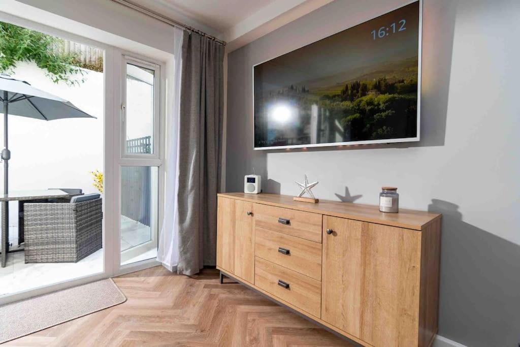Lovely 4 Bed House Holiday home