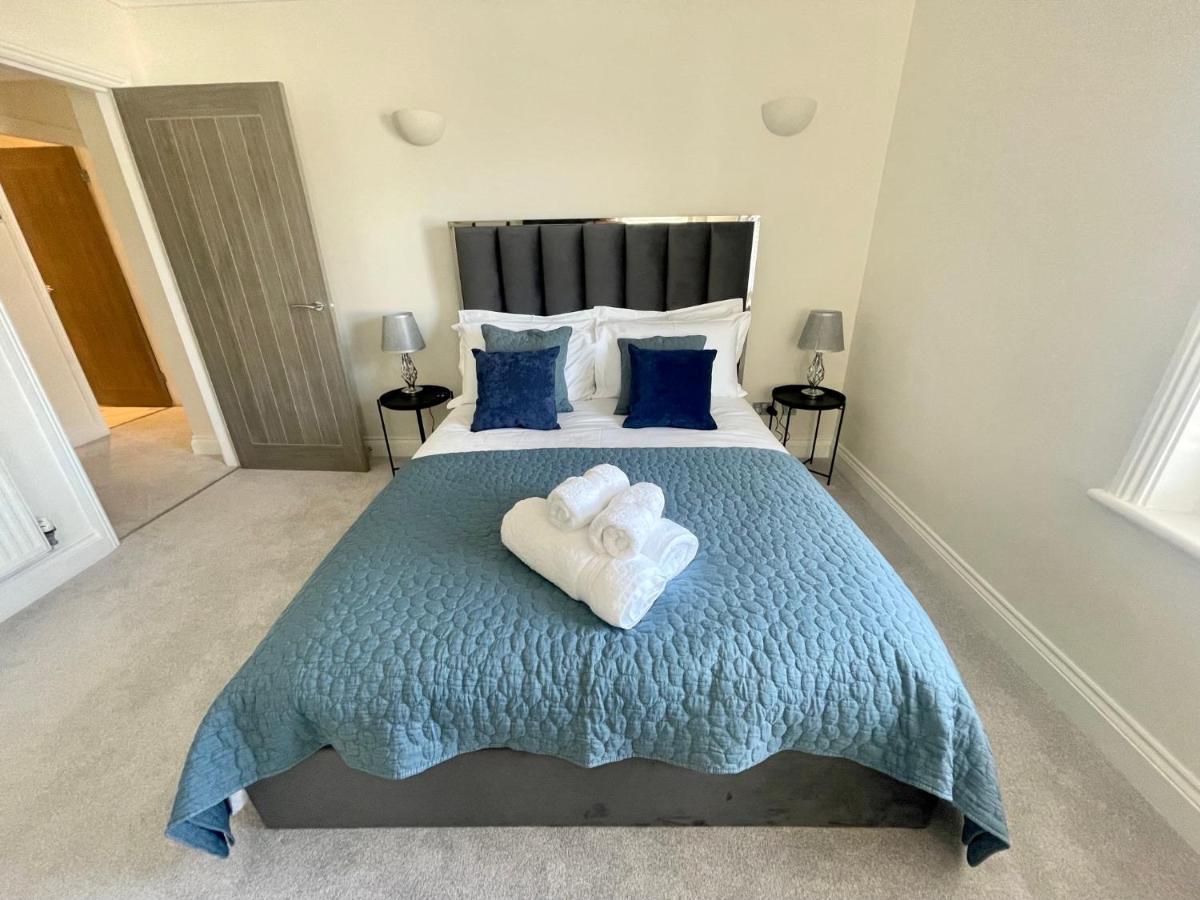 Exquisite Apartment, Stone Throw From The Apartment