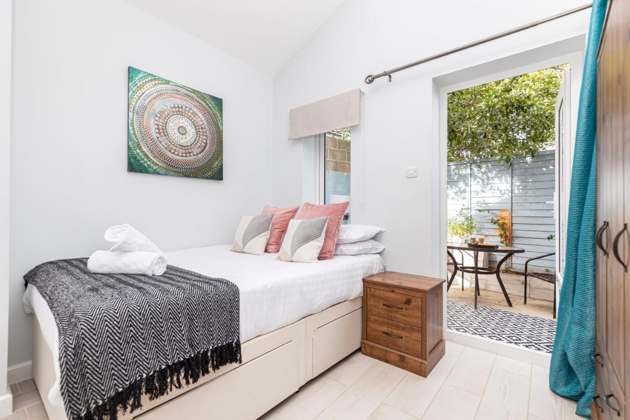New, Stylish Flat With Private Patio And Free On-street Parking Check Out At 11am * Bournemouth