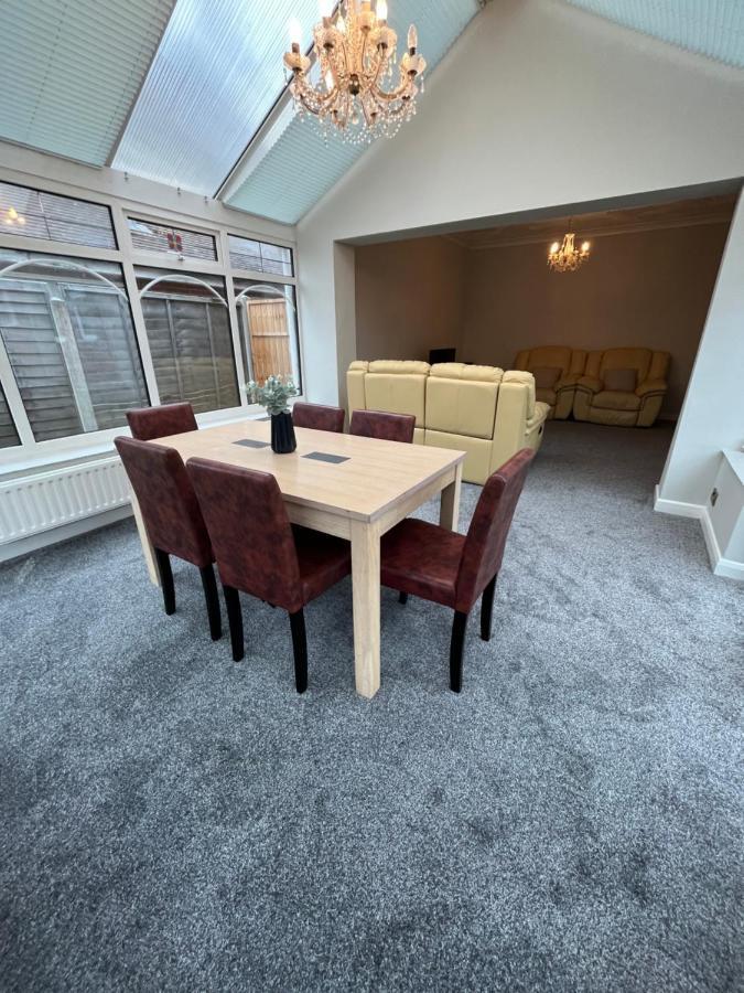 19a Stourwood Avenue Holiday home *
