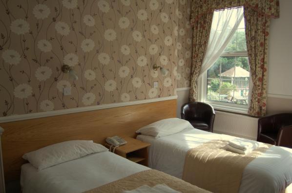 Lampeter 3* Bournemouth