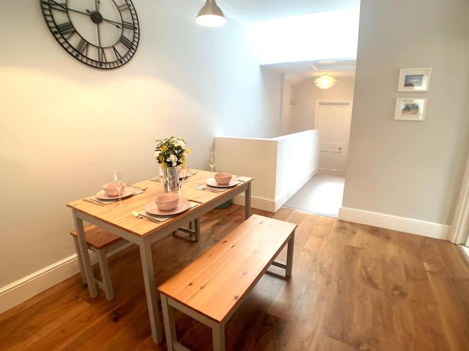 A Beautiful And Stylish 2 Bed Flat Close To * Bournemouth