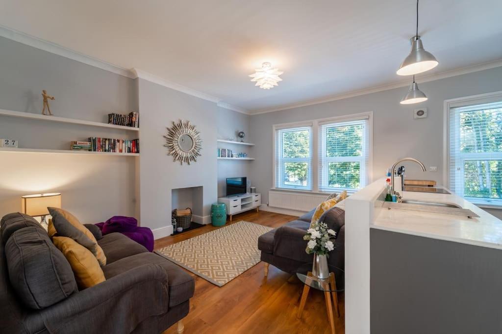 A Beautiful And Stylish 2 Bed Flat Close To Apartment Bournemouth