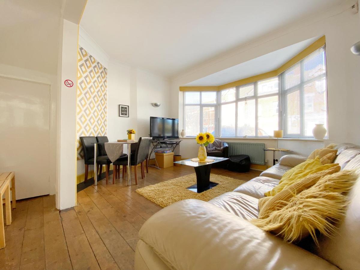 Cosy Old House Free Parking Close To Town &