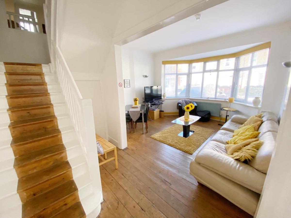 Cosy Old House Free Parking Close To Town &