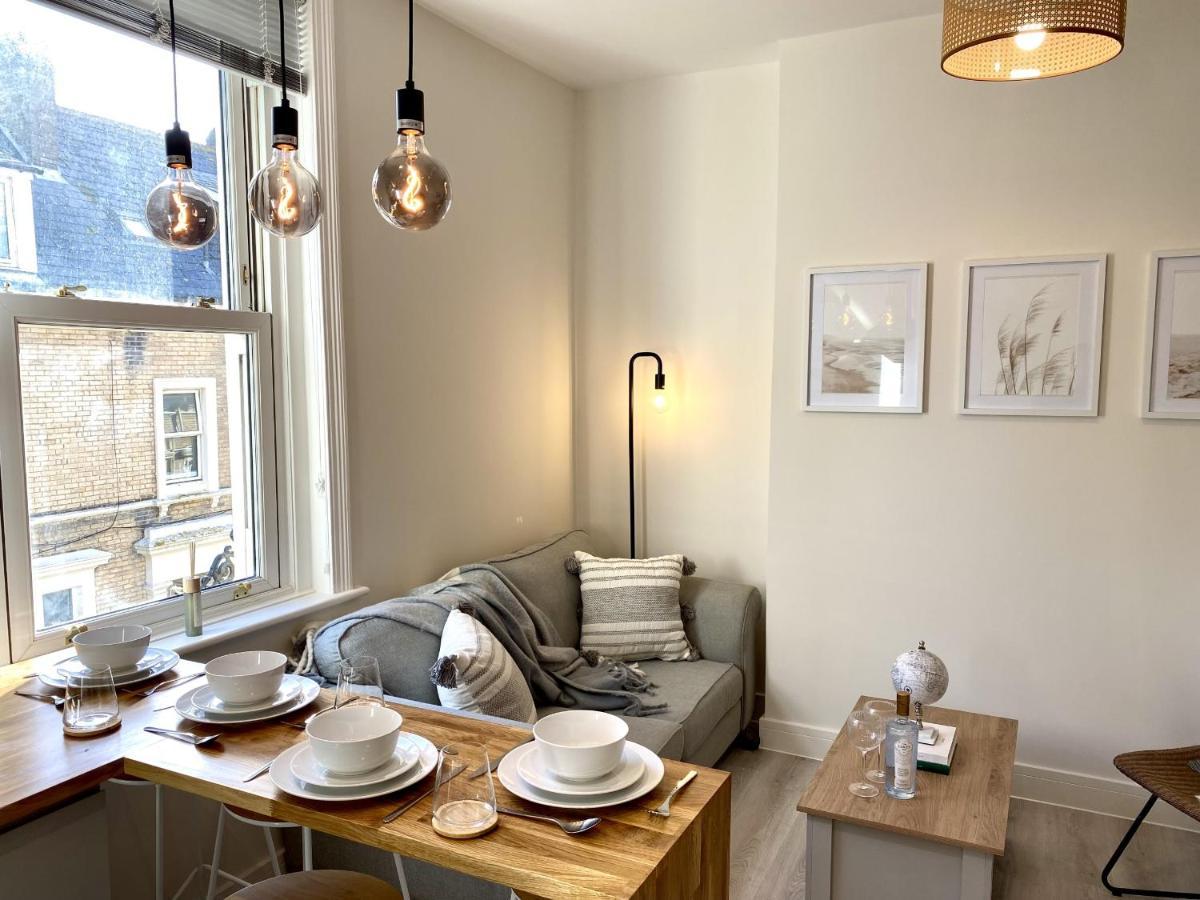 Apartment Stunning Themed 2 Bed *