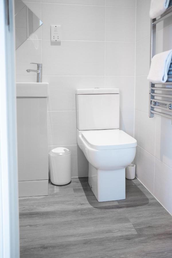 Modern One Bedroom In Town Centre & 4 Min To The Beach Apartment Bournemouth