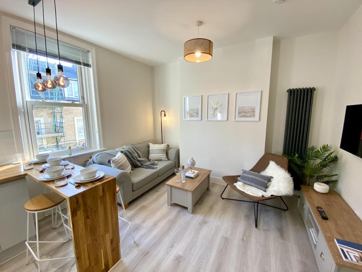Apartment Stunning Themed 2 Bed