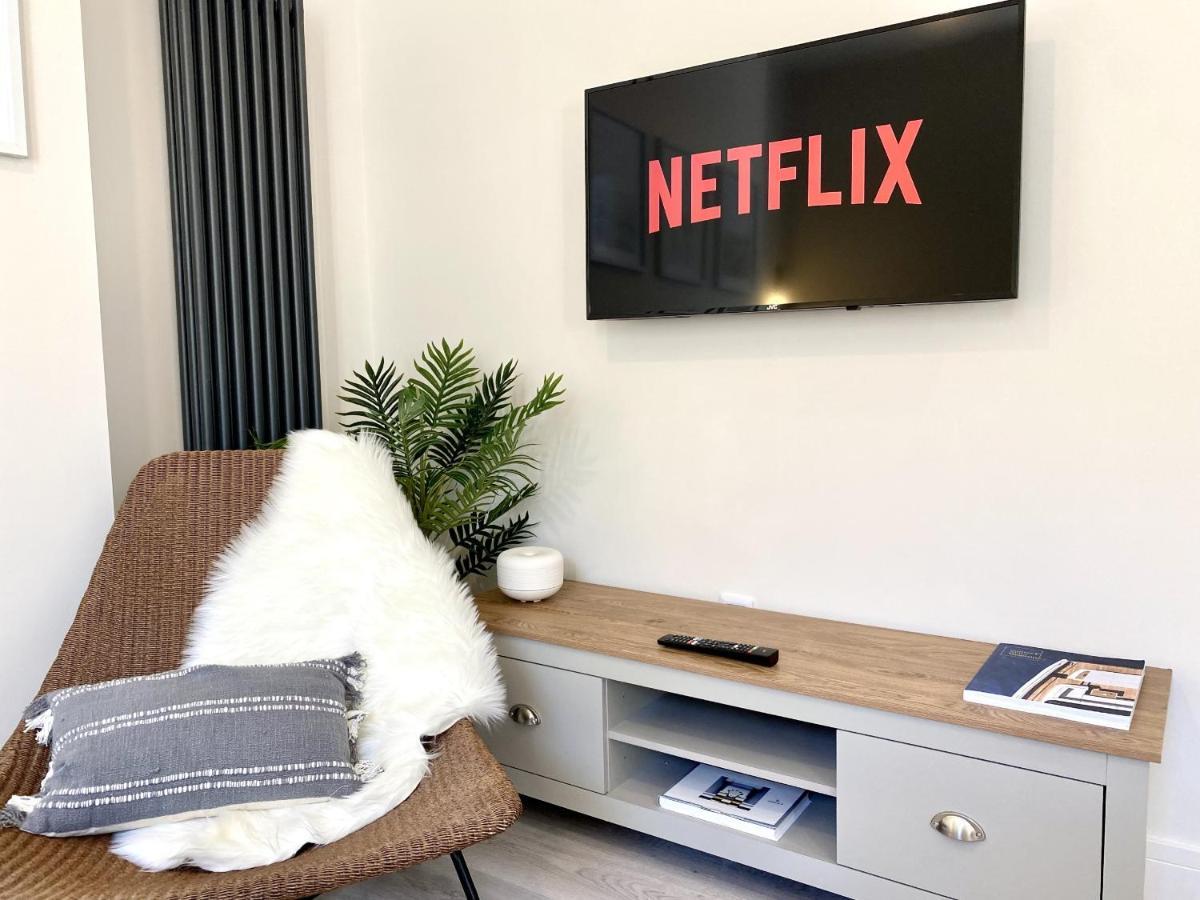 Stunning Themed 2 Bed *