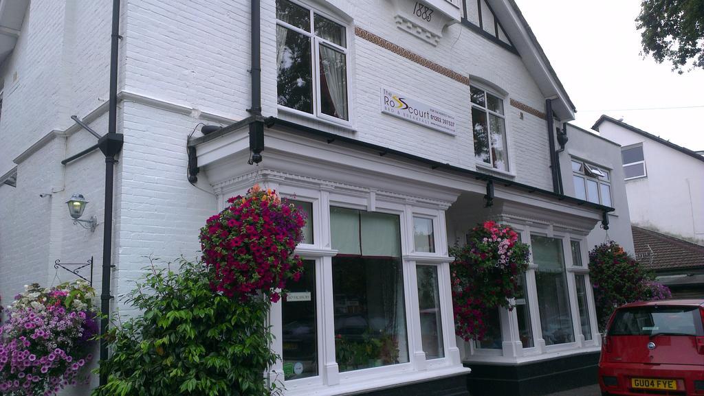 The Rosscourt Guest House-Free On Site Parking (Adults Only) Guest house 3*