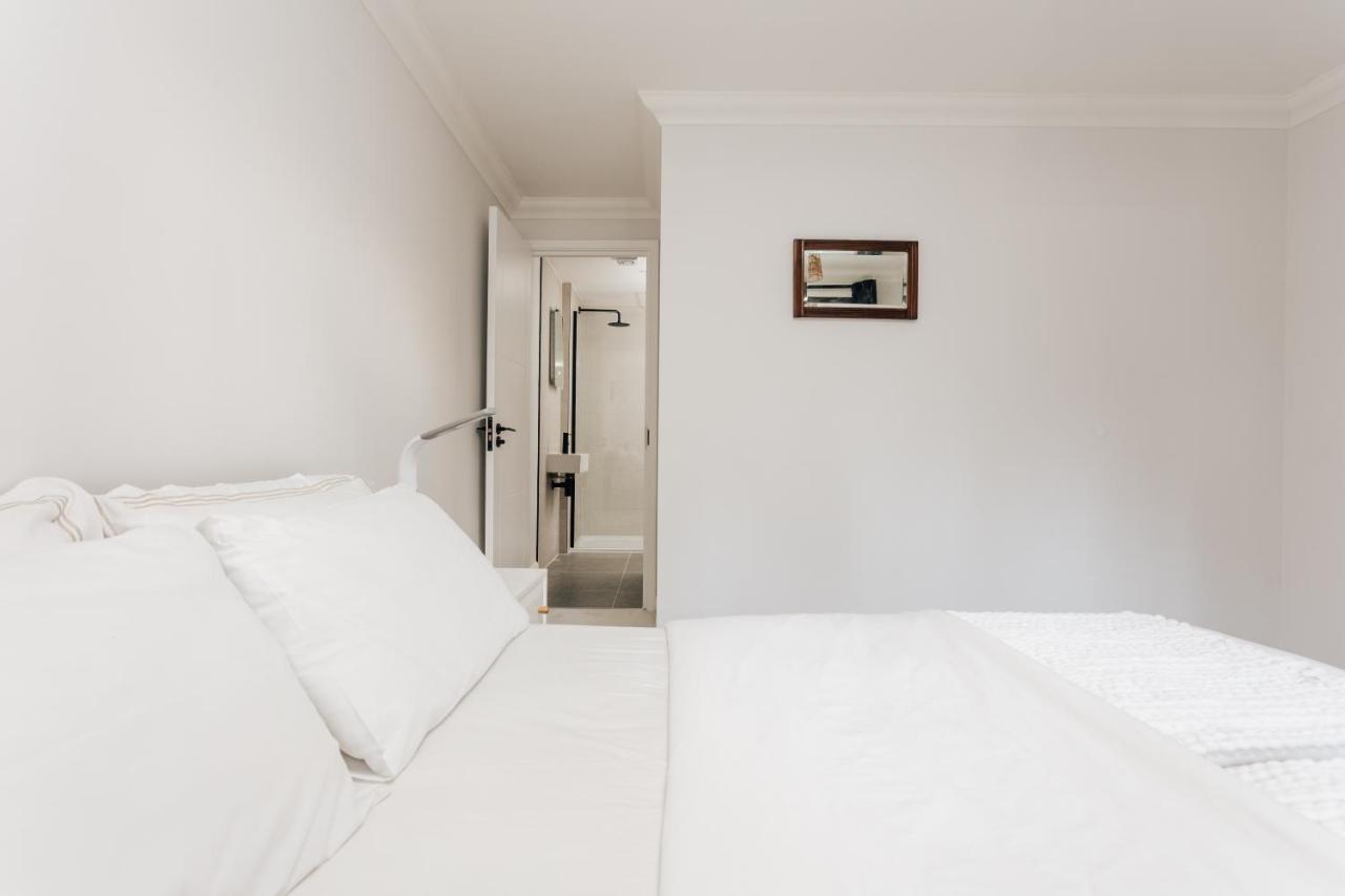 Premier Refurbished Flat *