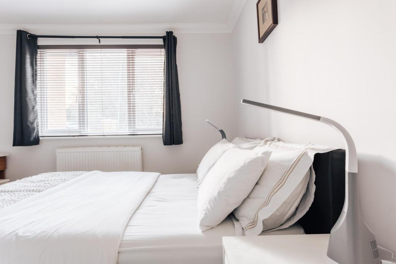 Apartment Premier Refurbished Flat *