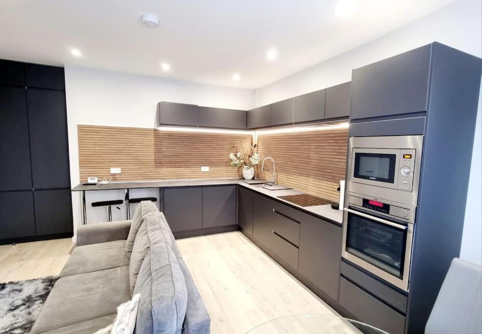 Stylish Flat In Town Centre Bournemouth