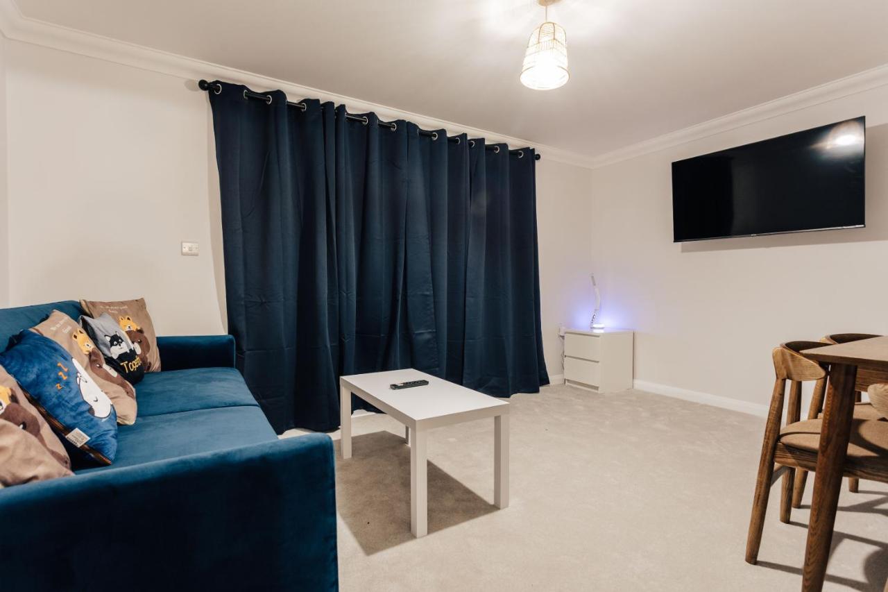 Modern Peaceful Flat In Town