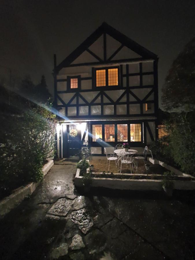 Secluded 10mins Walk To Holiday home