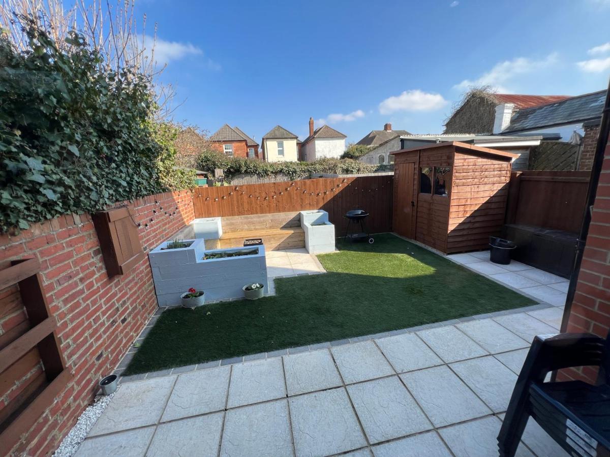 Apartment Wolverton Road,