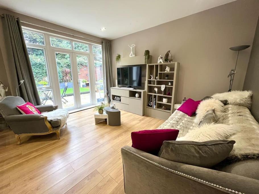 Trafalgar Mews, Westbourne Holiday home *
