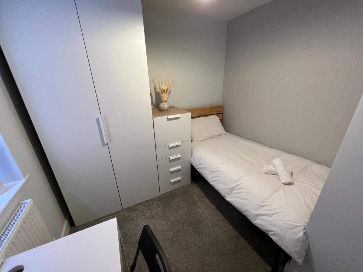 Apartment Wolverton Road,