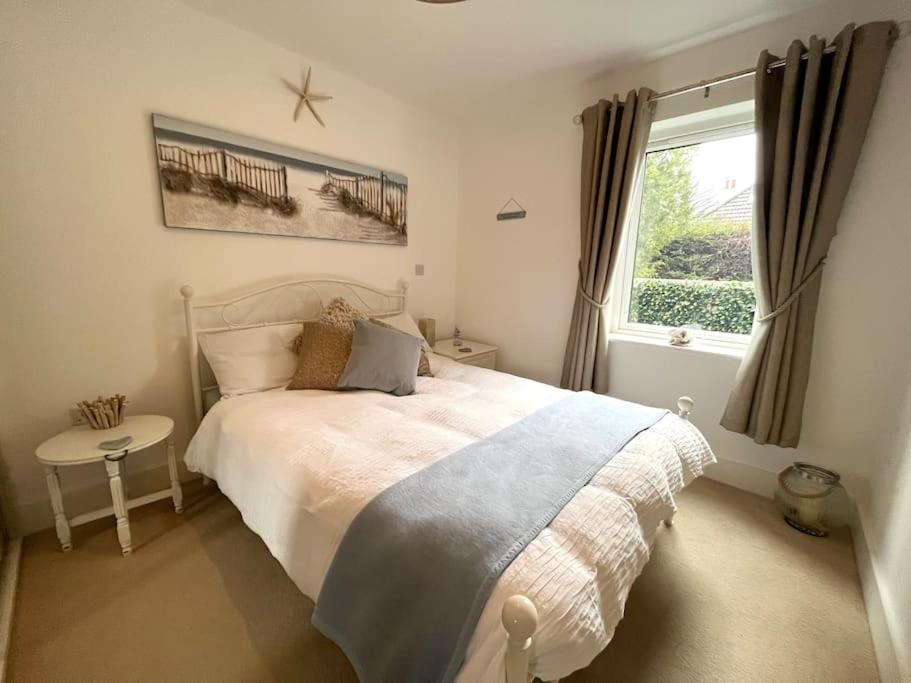 Trafalgar Mews, Westbourne *