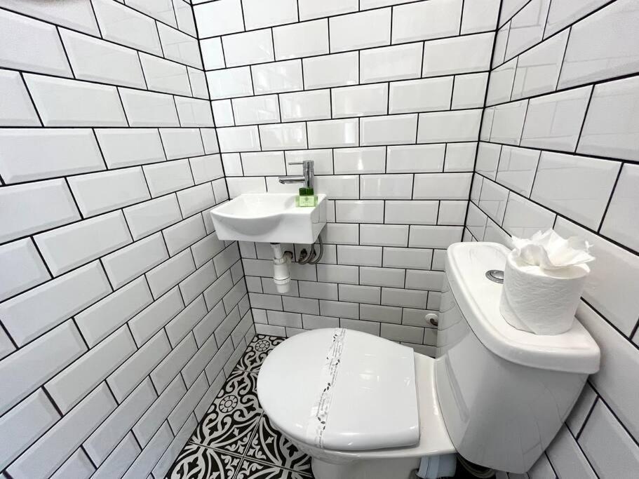 Flat 14, 10 St John's *
