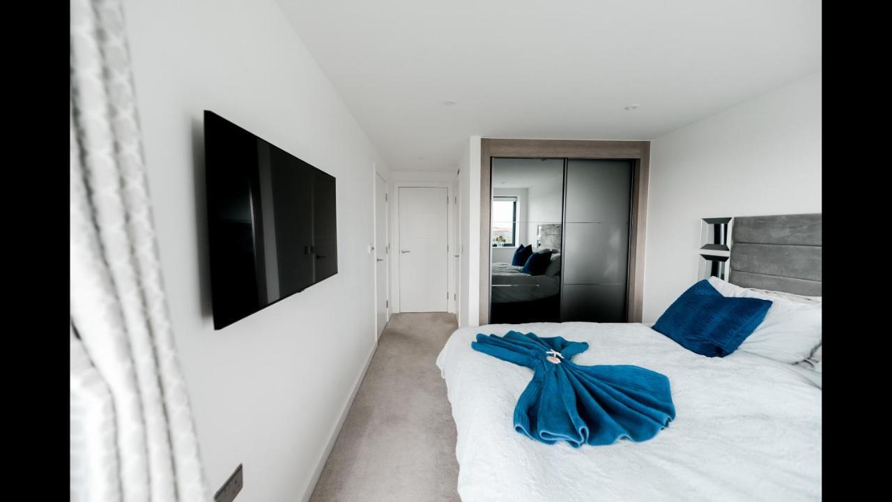 Brand New Beachfront Ground Floor With Garden 2 Bed 6 Guests Apartment