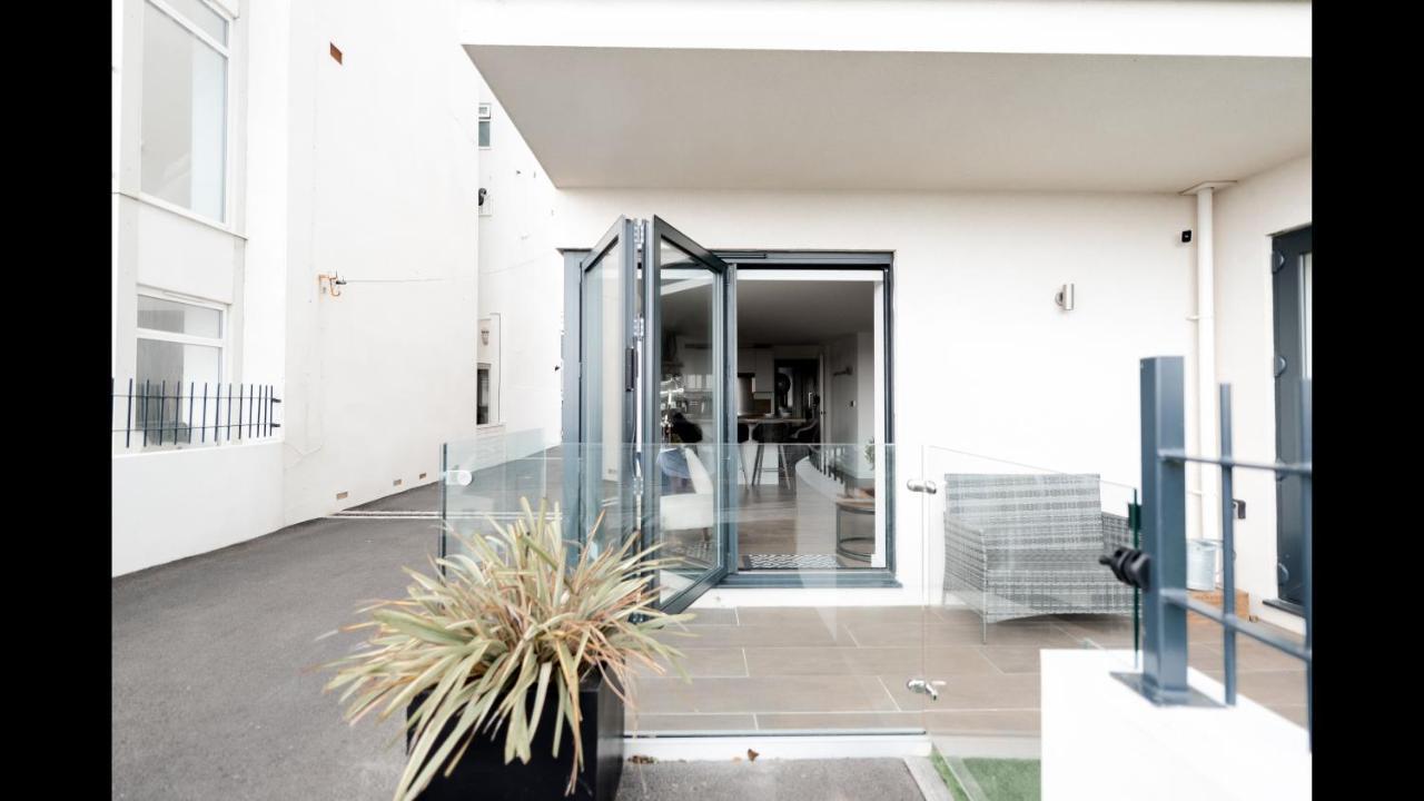 Brand New Beachfront Ground Floor With Garden 2 Bed 6 Guests Apartment Bournemouth