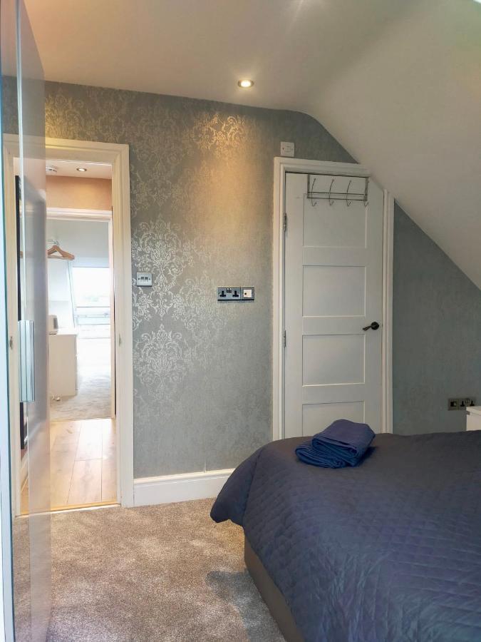 Stunning Luminous Penthouse/ 2beds 2baths