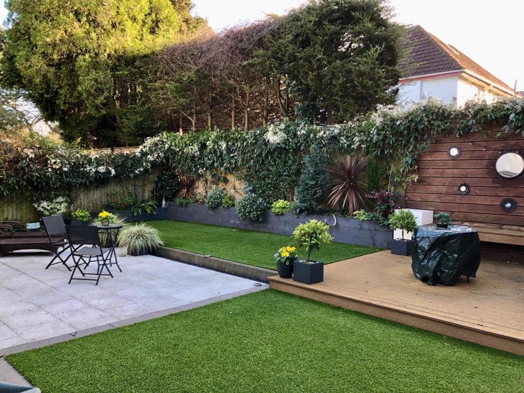 Trafalgar Mews, Westbourne Holiday home