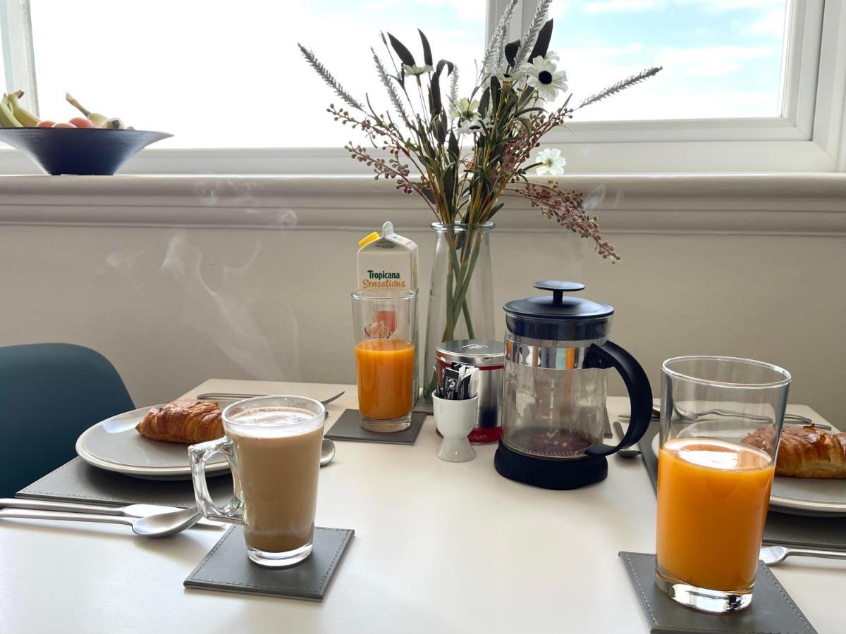 Sea View Family By Gym & Parking Apartment Bournemouth