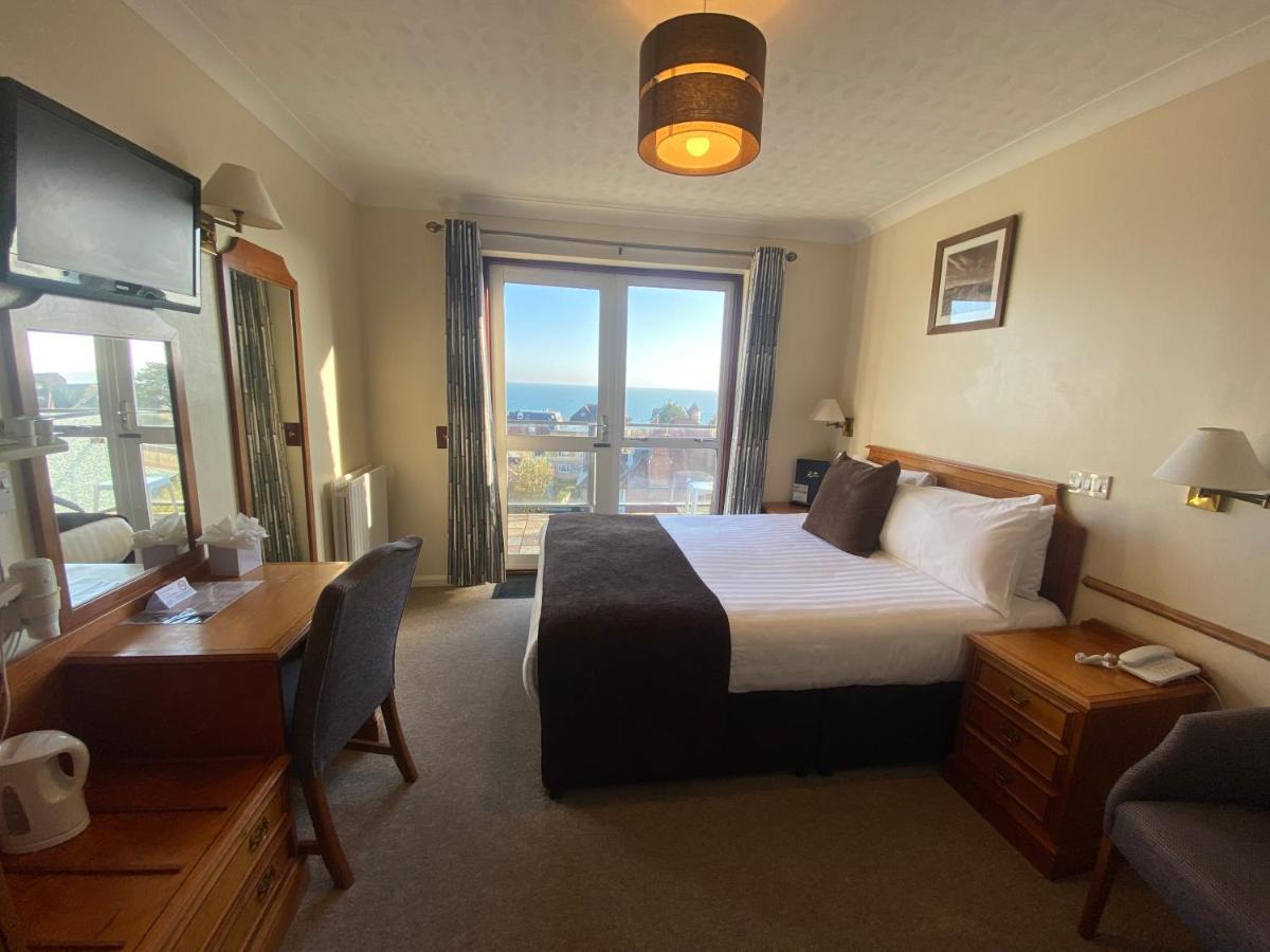 The Riviera & - Alum Chine Hotel 3*