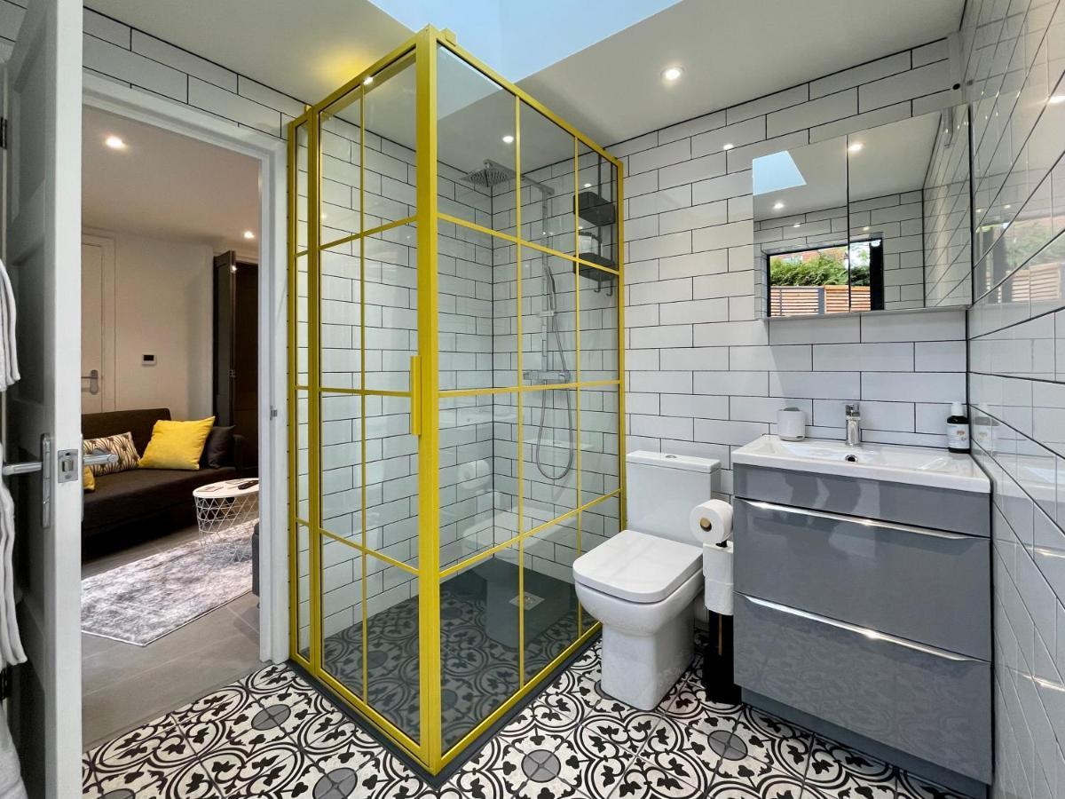Tiny Home, Boscombe Manor Holiday home
