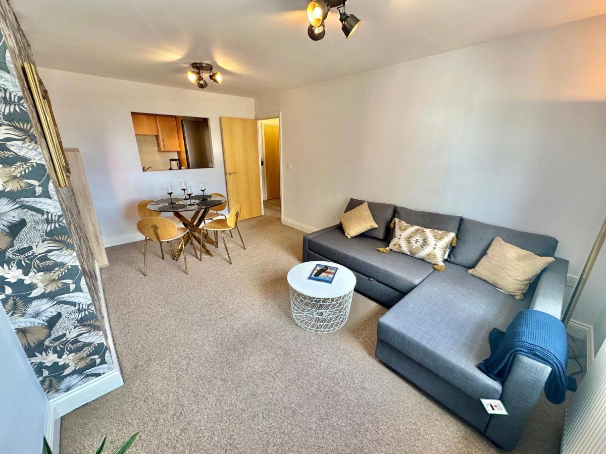 Elegant Town Centre - Close To * Bournemouth