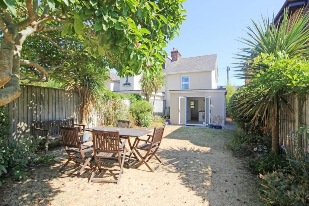 Holiday home Bournecoast - Lovely Two Bedroom Victorian - Garden - Wifi - Hb8500 *