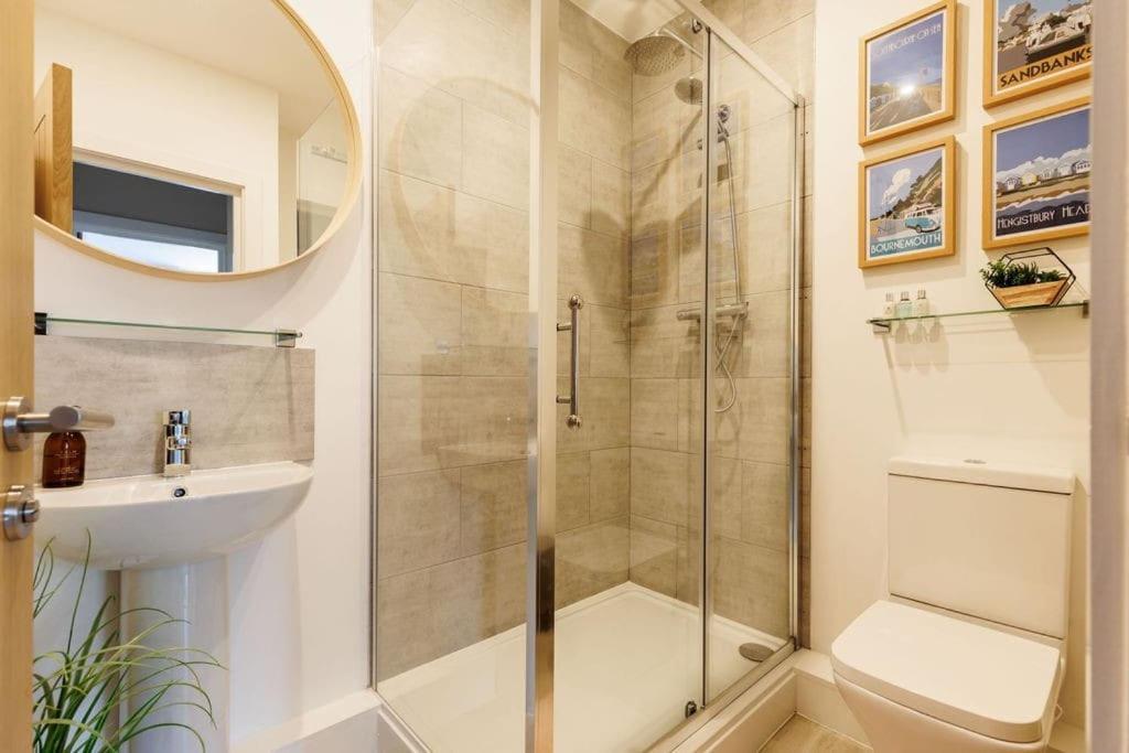 Apartment Modern 2 Bed, Cliff & Parking, F6