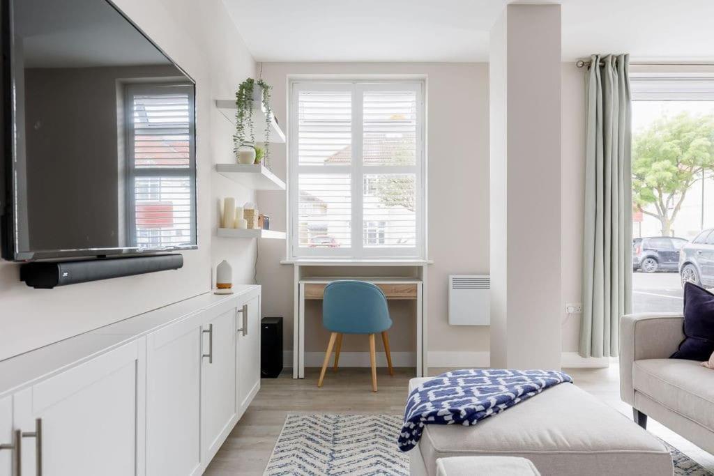 Modern 2 Bed, Cliff & Parking, F6 Bournemouth