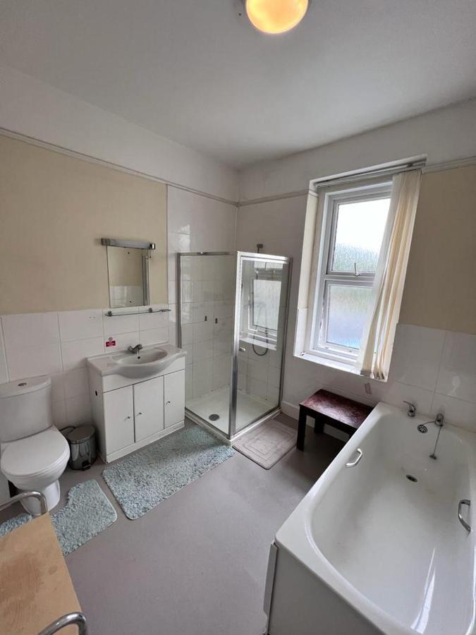 Born Park Apartment