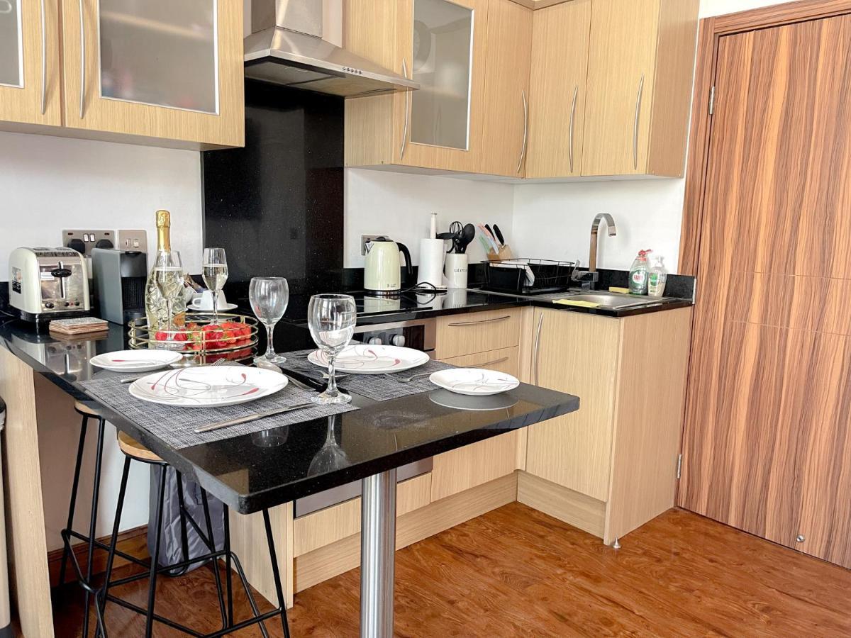 Town Centre Studio Apartment