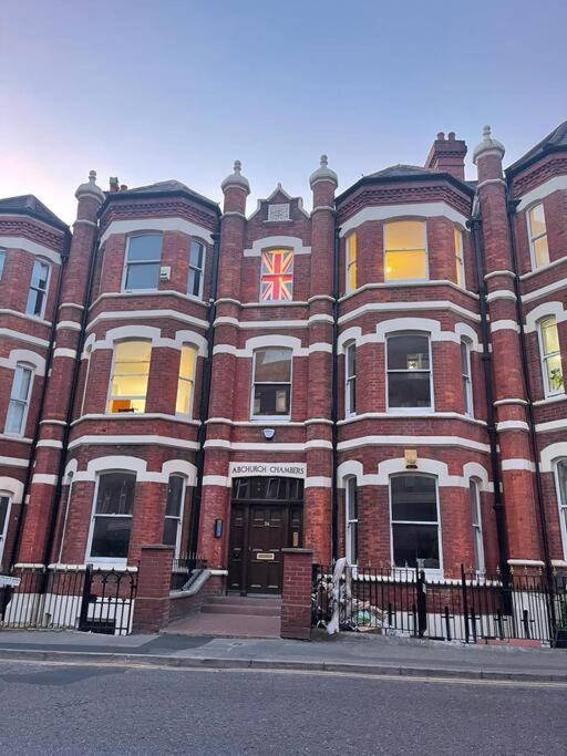 Luxury,location And Convenience F3 Apartment