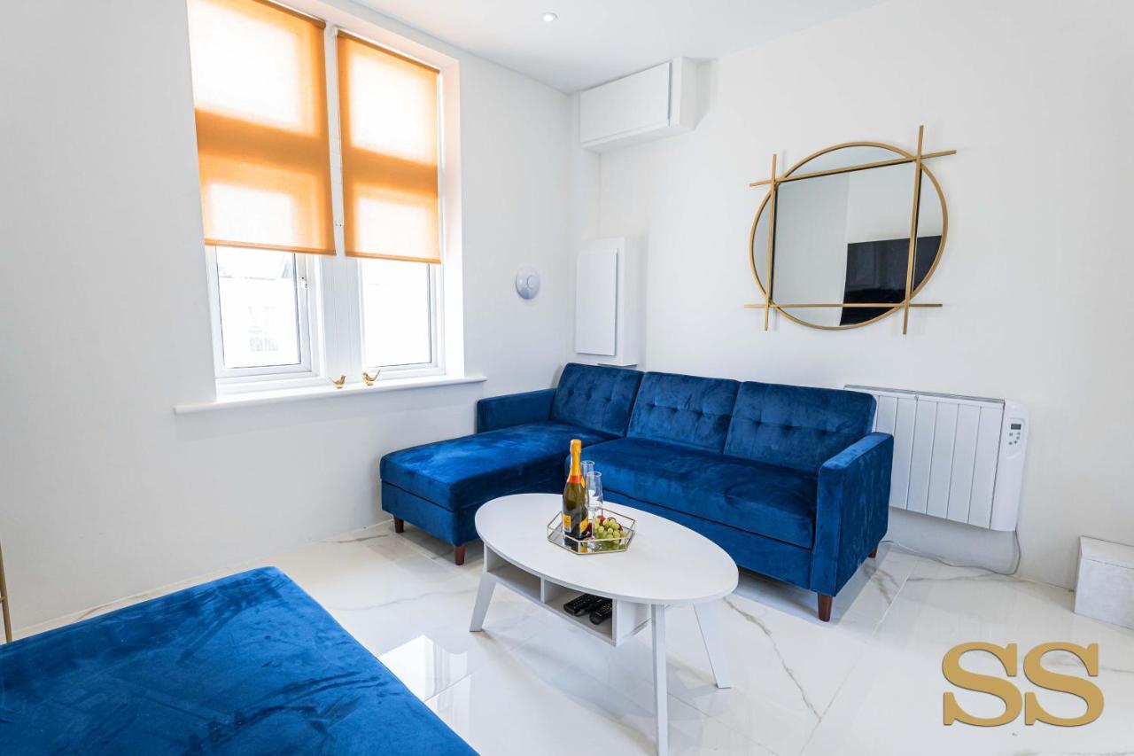 Blue Lagoon: Beachside Retreat With O2 Academy Access Apartment Bournemouth