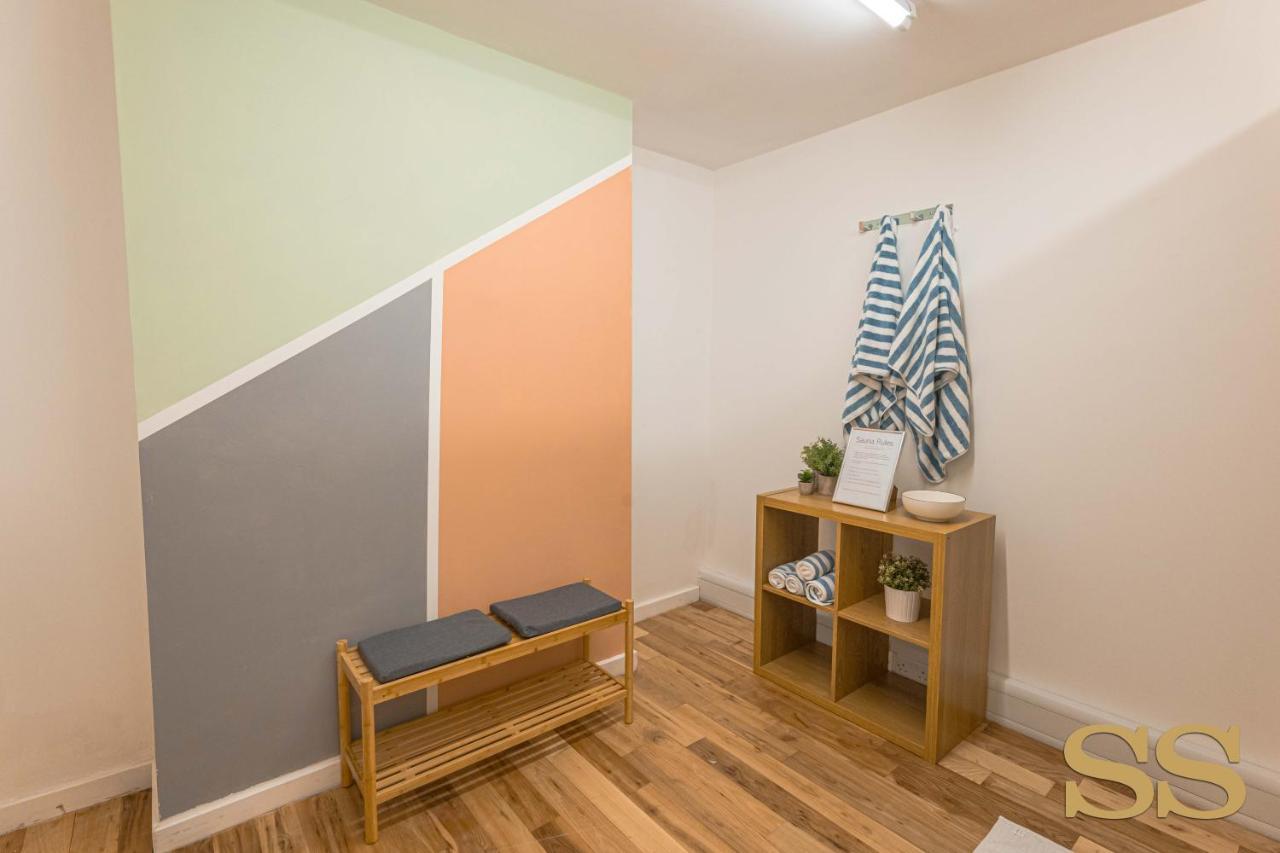 Apartment Blue Lagoon: Beachside Retreat With O2 Academy Access